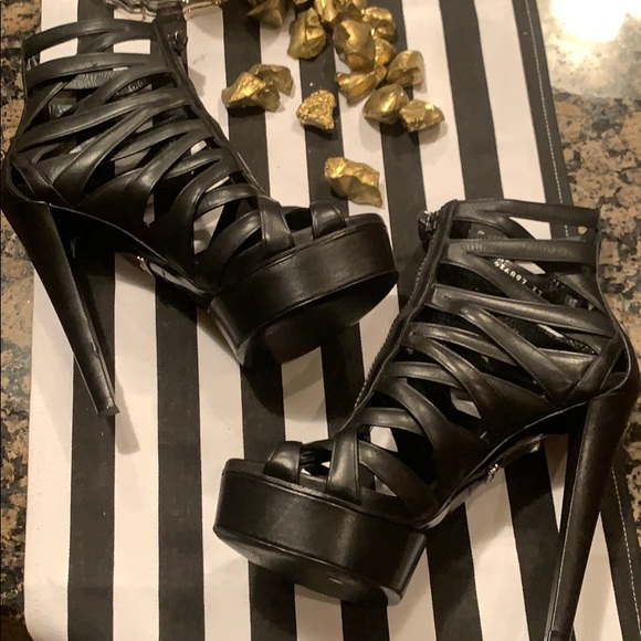 Gucci Cage Leather Peep Toe Platform Booties - Picture 9 of 14
